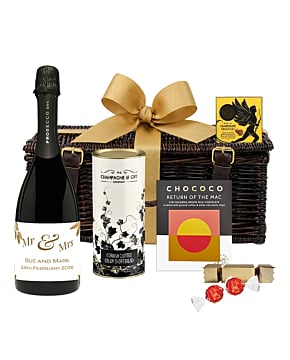 Personalised Signature Prosecco and luxury chocolates beautifully presented in a ribboned gift hamper
