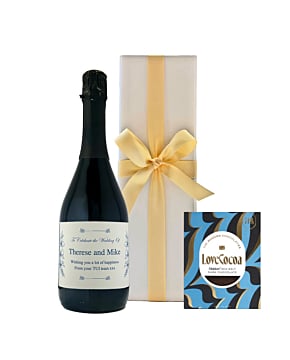 Personalised Prosecco Classic Cuvee in White Box - With Maldon Sea Salt Chocolate Bar