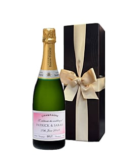 Cambridge Edition - Personalised Champagne in Dark Wooden Gift Box