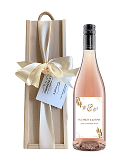 personalised-red-wine-in-classic-wooden-presentation-box