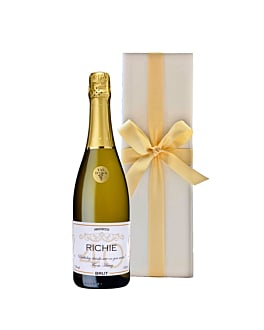 Personalised-prosecco-in-white-box